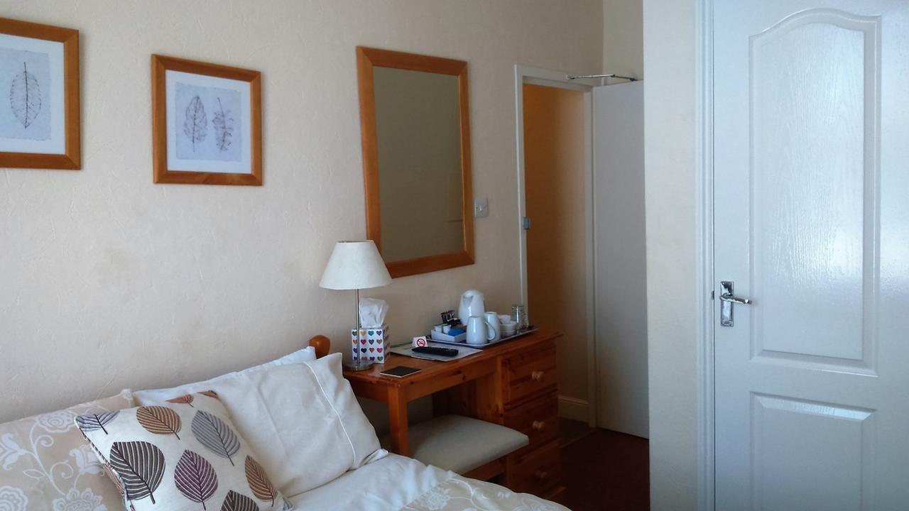 Fosters Guest House Weymouth Buitenkant foto